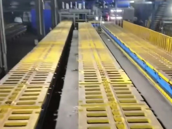 1 automatic casting molding machine equipped with 10 automatic conveyor lines