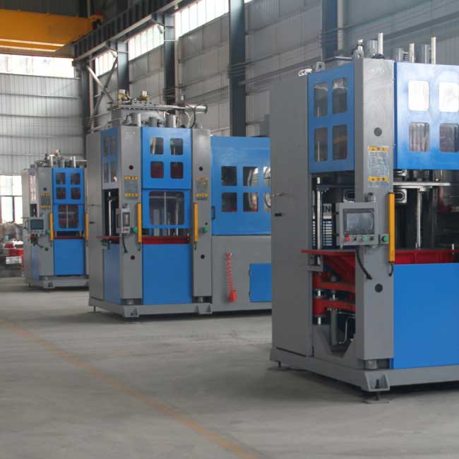 Double sided sandblasting horizontal parting molding machine